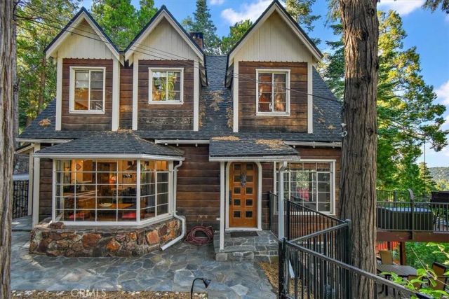 329 Summit Road, Lake Arrowhead, CA 92352