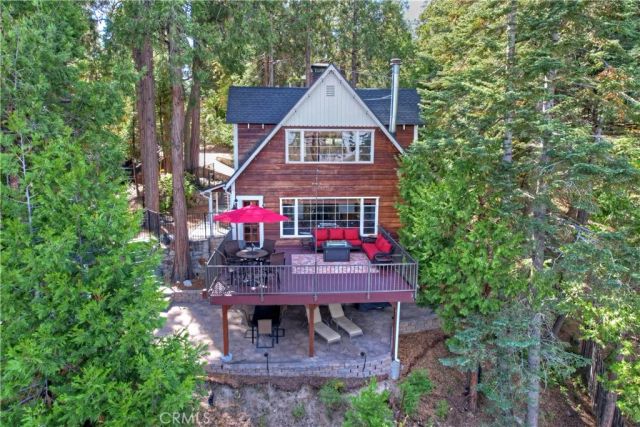 329 Summit Road, Lake Arrowhead, CA 92352