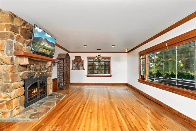 329 Summit Road, Lake Arrowhead, CA 92352