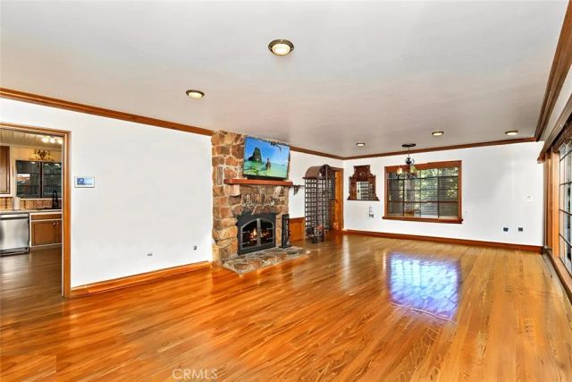 329 Summit Road, Lake Arrowhead, CA 92352