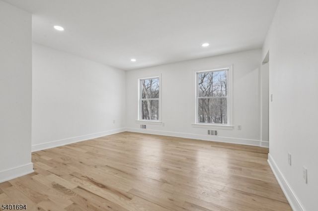 23 Meadow Ln, Sparta Twp., NJ 07871