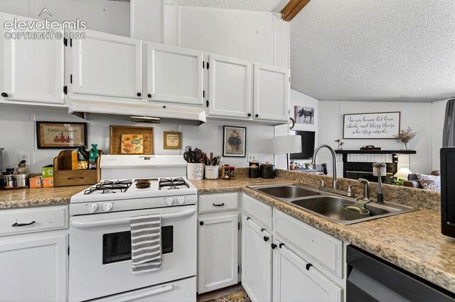 316 Comanche Village Drive, Fountain, CO 80817