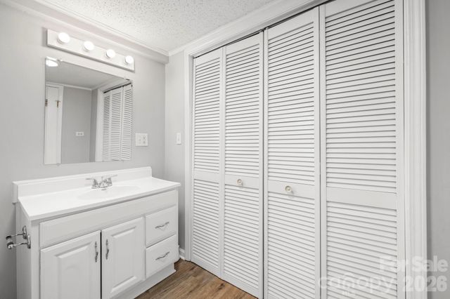 626 W Concord Street, Morganton, NC 28655