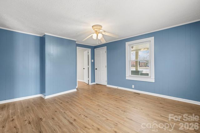 626 W Concord Street, Morganton, NC 28655