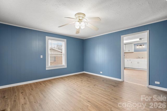 626 W Concord Street, Morganton, NC 28655