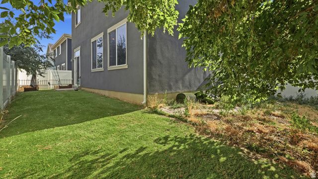3856 S 2915 W, West Haven, UT 84401
