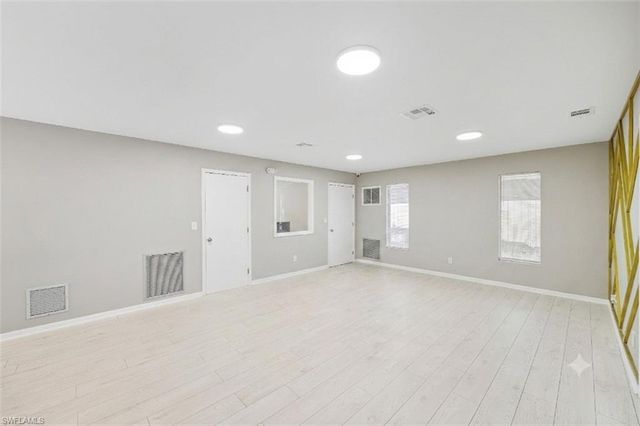 2080 Collier AVE, Fort Myers, FL 33901