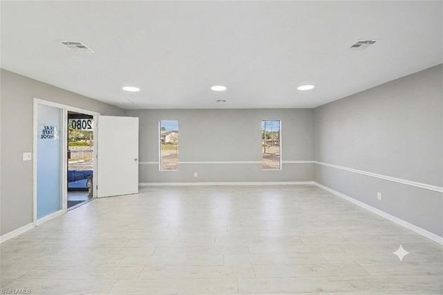 2080 Collier AVE, Fort Myers, FL 33901