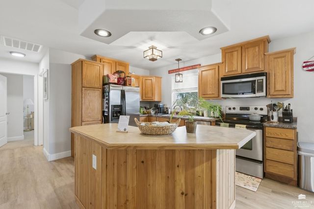 2621 Brookpointe Circle, Manhattan, KS 66502