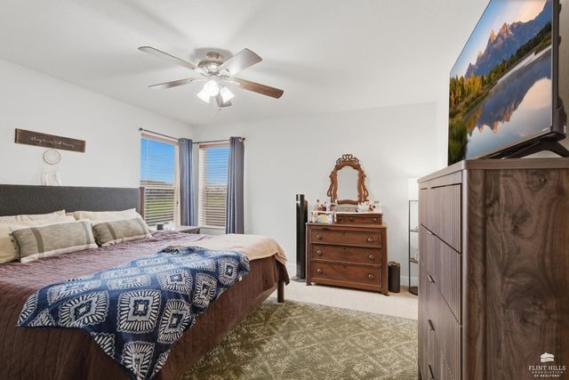 2621 Brookpointe Circle, Manhattan, KS 66502