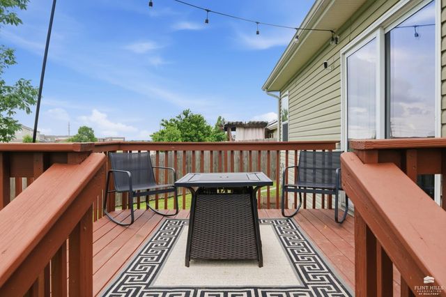 2621 Brookpointe Circle, Manhattan, KS 66502