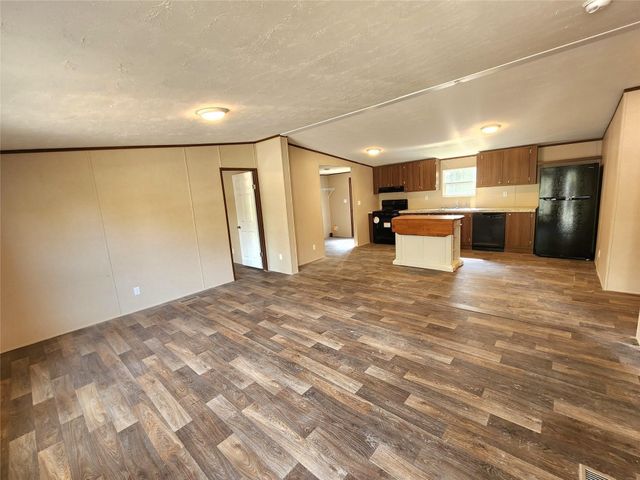 1010 Hidden Oaks Drive, Point Blank, TX 77364