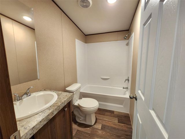 1010 Hidden Oaks Drive, Point Blank, TX 77364