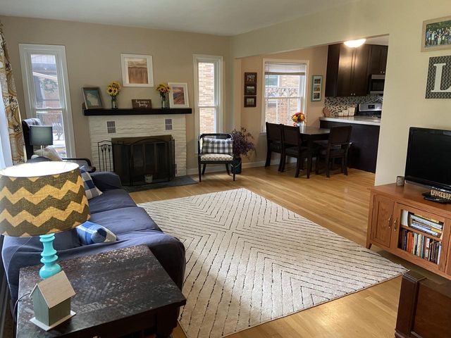 2936 N 86th STREET, Milwaukee, WI 53222