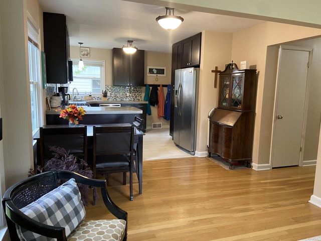 2936 N 86th STREET, Milwaukee, WI 53222