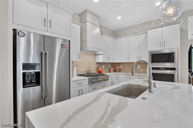 14596 Kingfisher LOOP, Naples, FL 34120