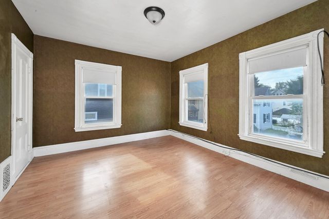 21 Ardale St, Boston, MA 02131