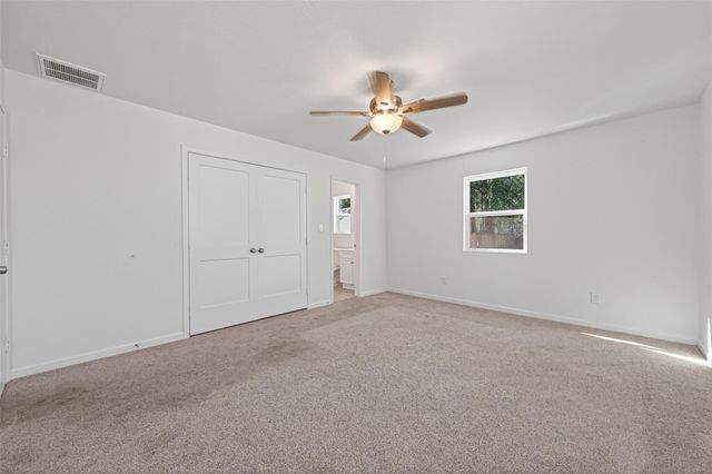 170 Walter Drive, Cleveland, TX 77328