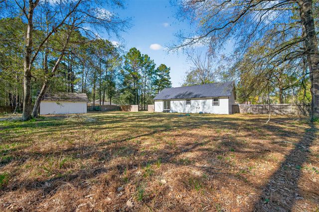 170 Walter Drive, Cleveland, TX 77328