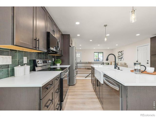 10702 Moore Way, Broomfield, CO 80021