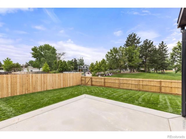 10702 Moore Way, Broomfield, CO 80021