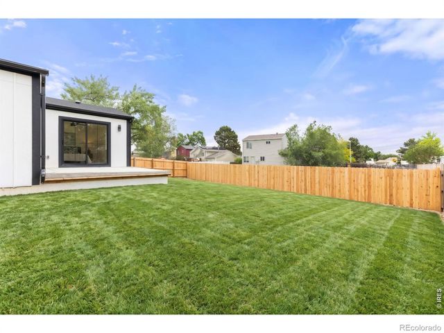 10702 Moore Way, Broomfield, CO 80021