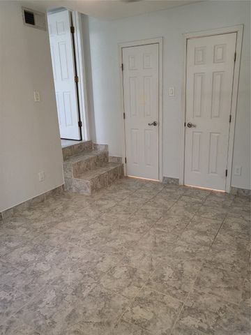 4317 Hartford Street 109, Dallas, TX 75219