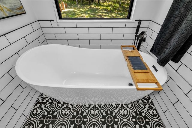 14756 Friendship Church Road, West Fork, AR 72774