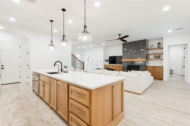 15449 Hatterly Lane, Edmond, OK 73013