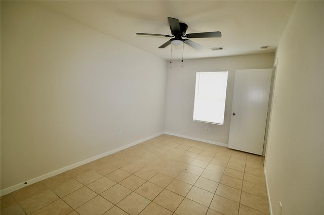 2838 Packard Elm St, Houston, TX 77038