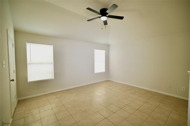 2838 Packard Elm St, Houston, TX 77038