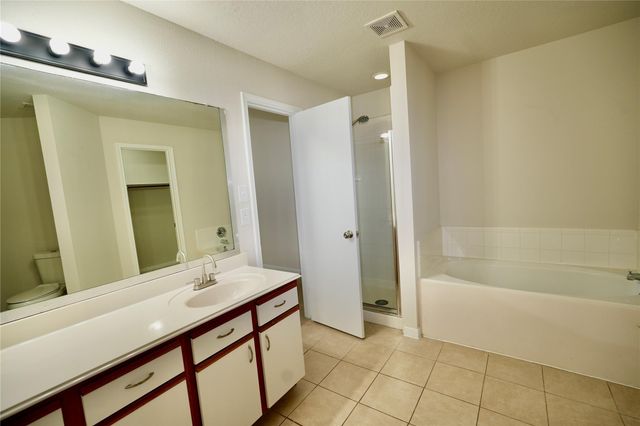 2838 Packard Elm St, Houston, TX 77038