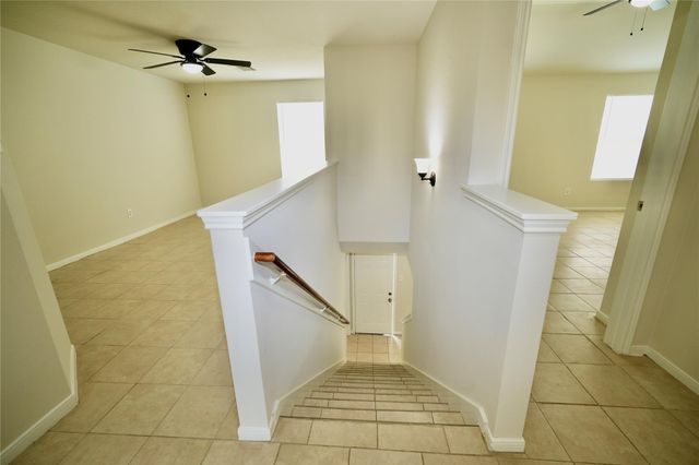 2838 Packard Elm St, Houston, TX 77038