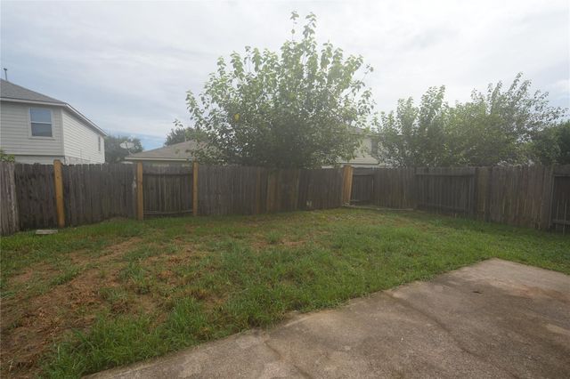 2838 Packard Elm St, Houston, TX 77038