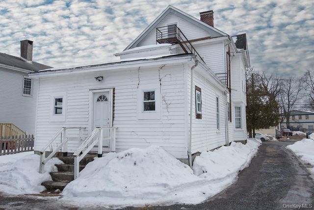 63 Thompson Street, Poughkeepsie, NY 12601