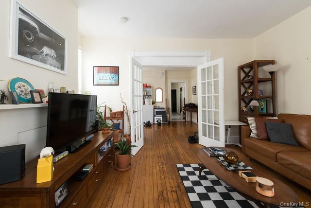 63 Thompson Street, Poughkeepsie, NY 12601