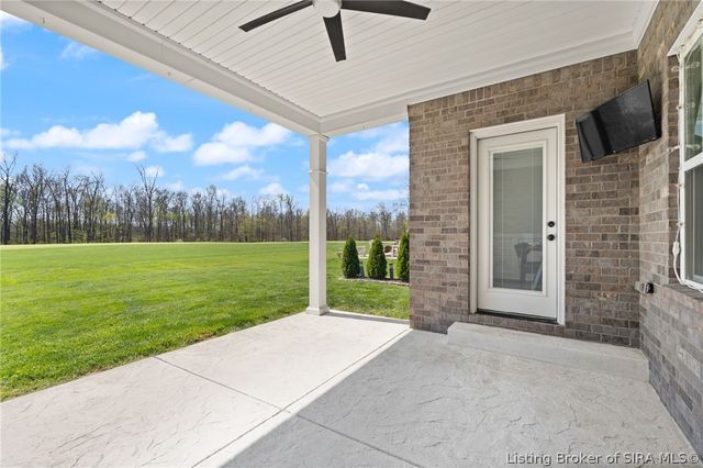 2037 Prestwick Place, Henryville, IN 47126