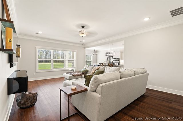 2037 Prestwick Place, Henryville, IN 47126