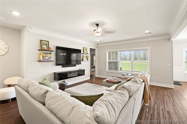 2037 Prestwick Place, Henryville, IN 47126