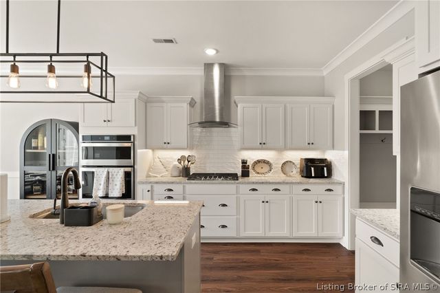 2037 Prestwick Place, Henryville, IN 47126