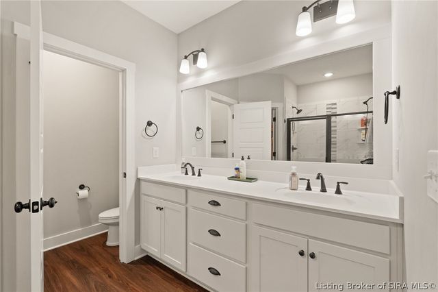 2037 Prestwick Place, Henryville, IN 47126