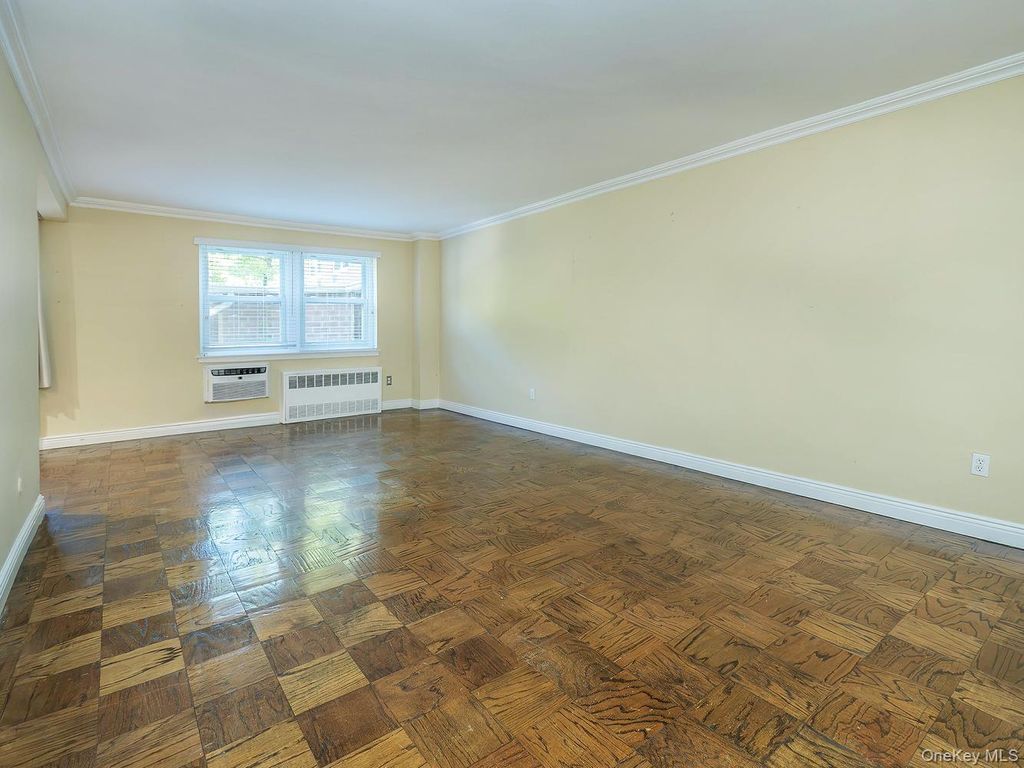 32 Pearsall 1A, Glen Cove, NY 11542 — photo 4