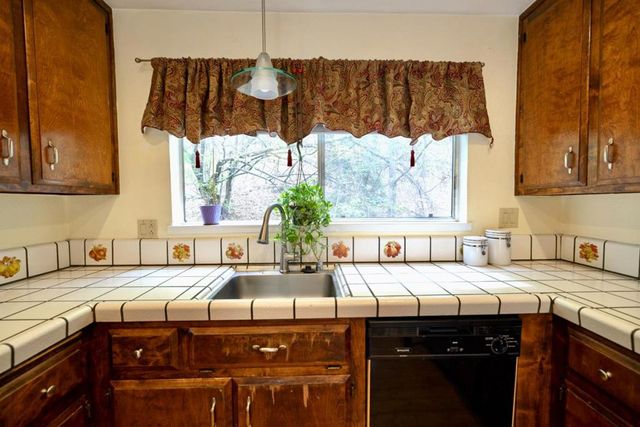 1743 Panda Way, Hayward, CA 94541