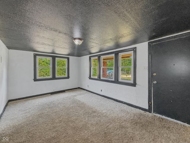 5960 Terrace Avenue, Indianapolis, IN 46203