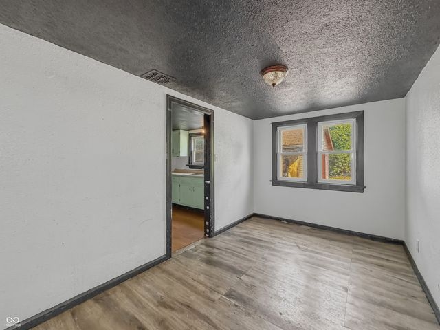 5960 Terrace Avenue, Indianapolis, IN 46203