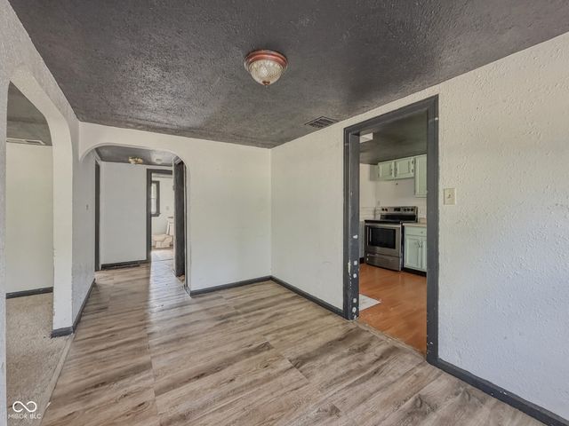 5960 Terrace Avenue, Indianapolis, IN 46203