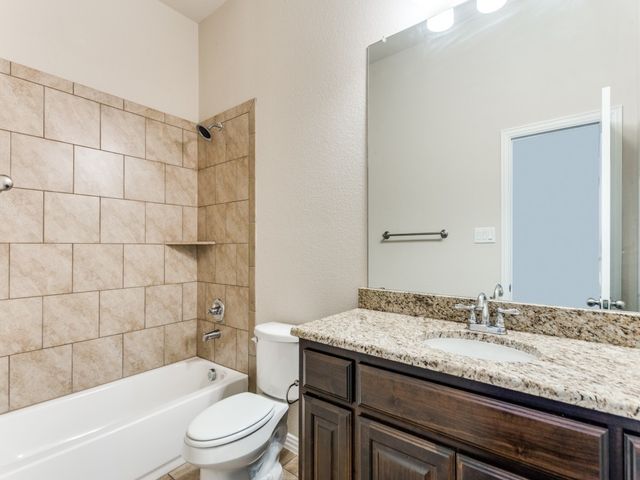 521 Corriente Trail, Azle, TX 76020