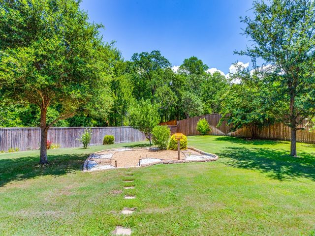 521 Corriente Trail, Azle, TX 76020