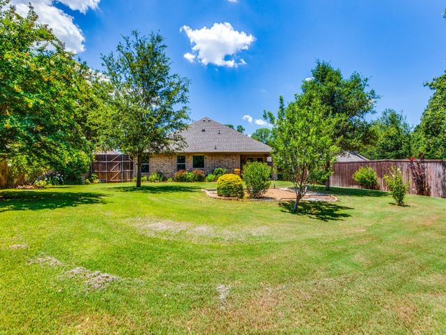 521 Corriente Trail, Azle, TX 76020