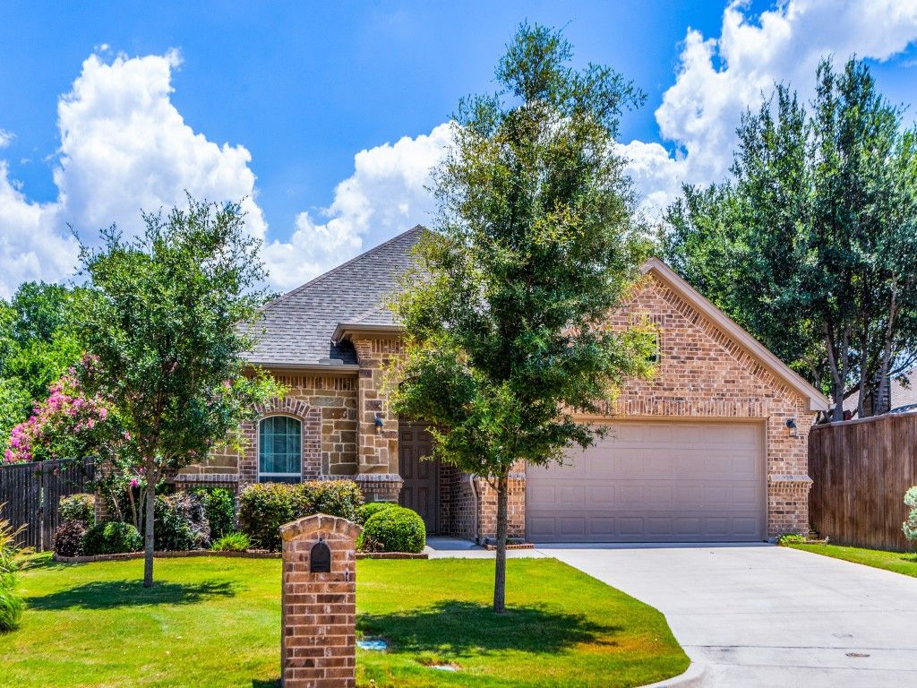 521 Corriente Trail, Azle, TX 76020